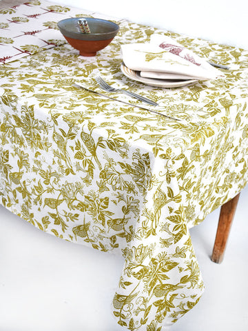 French Home Honeysuckle 59" x 78" Tablecloth - Chartreuse