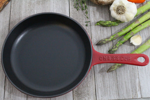 Chasseur French Enameled Cast Iron Fry Pan with Cast Iron Handle, 8-inch, Red