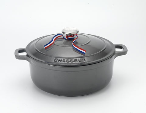 Chasseur French Enameled Cast Iron Round Dutch Oven, 6.25-quart, Caviar Grey